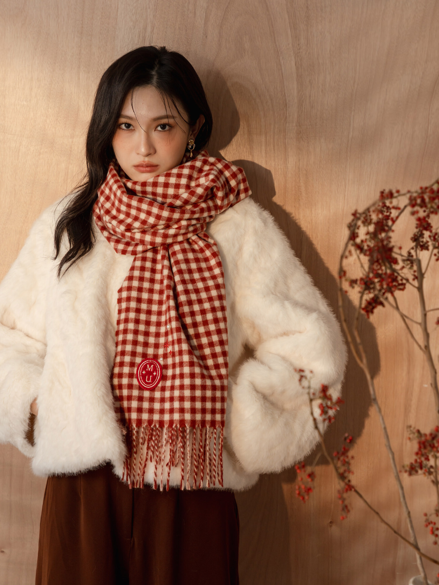 寂寞濃湯。MUCHAT手作刺繡星芒格紋圍巾 (磚紅)