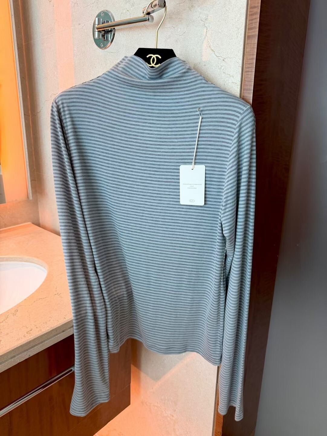 配色雙線細橫條紋高領長袖上衣-F / 2色