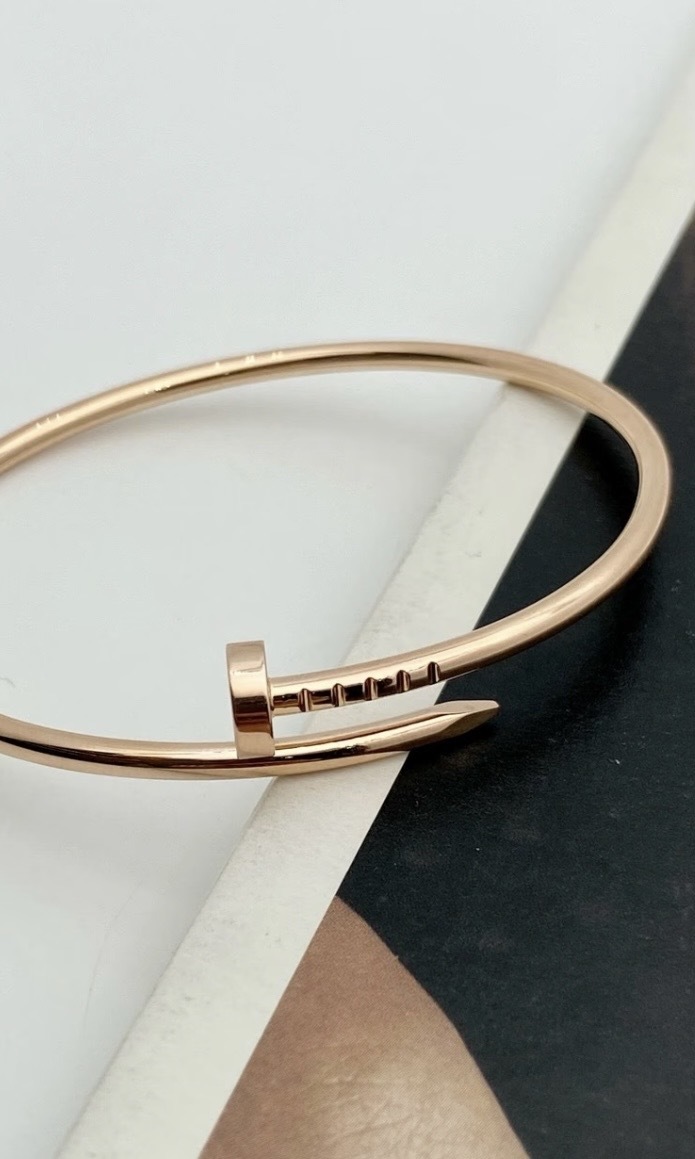 Cartier Juste un Clou系列 玫瑰金手鐲