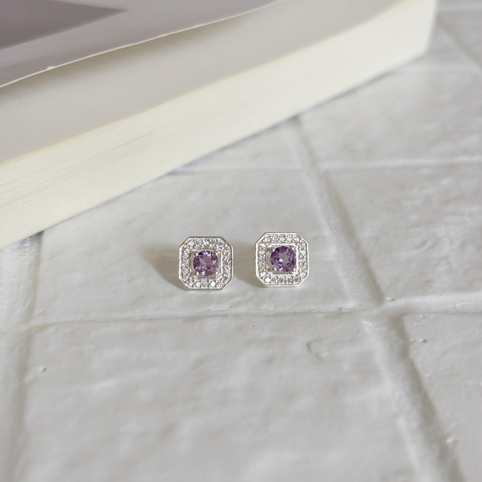 Manor Setting紫水晶耳環