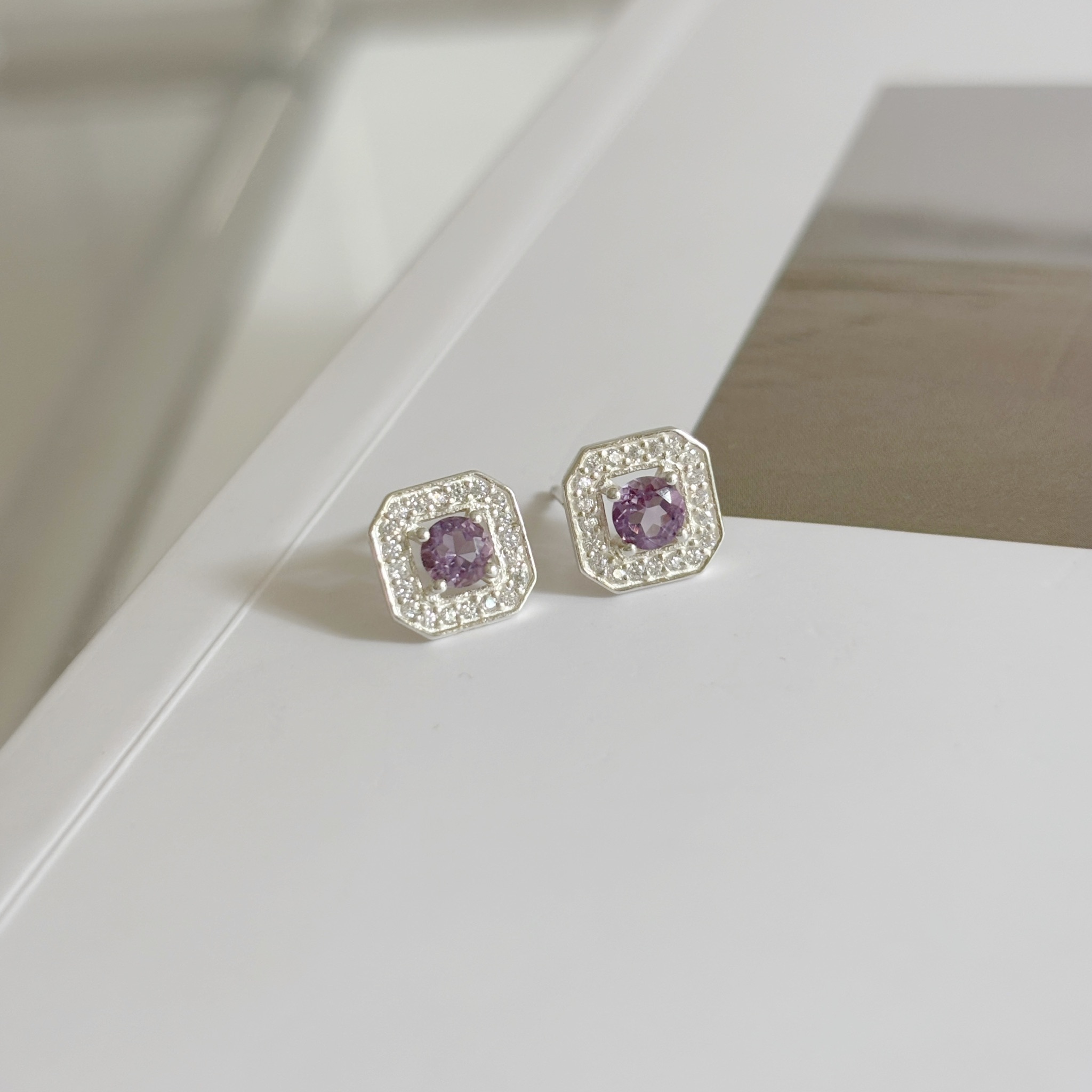 Manor Setting紫水晶耳環