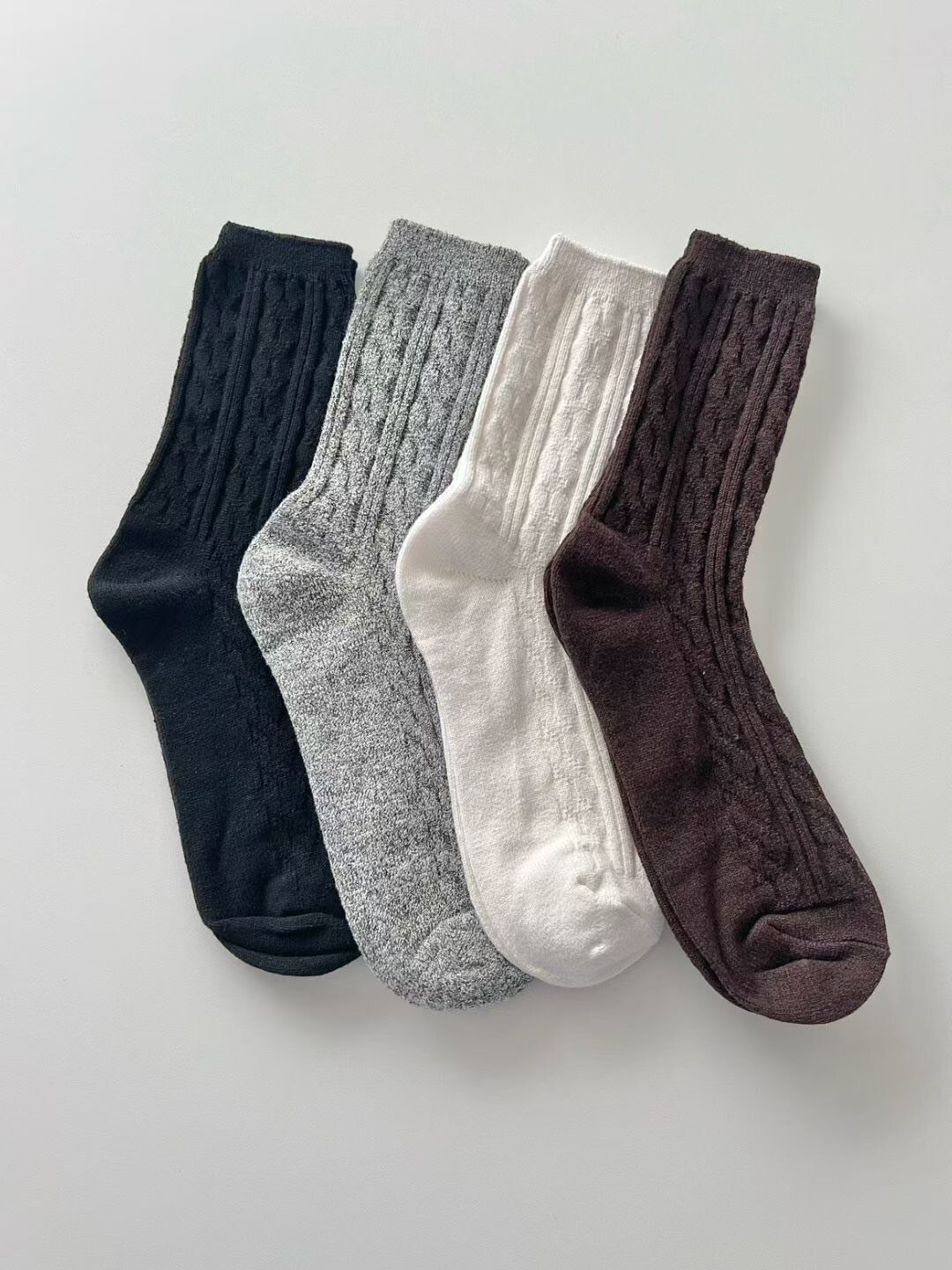 日常百搭麻花針織中筒襪 / 4色