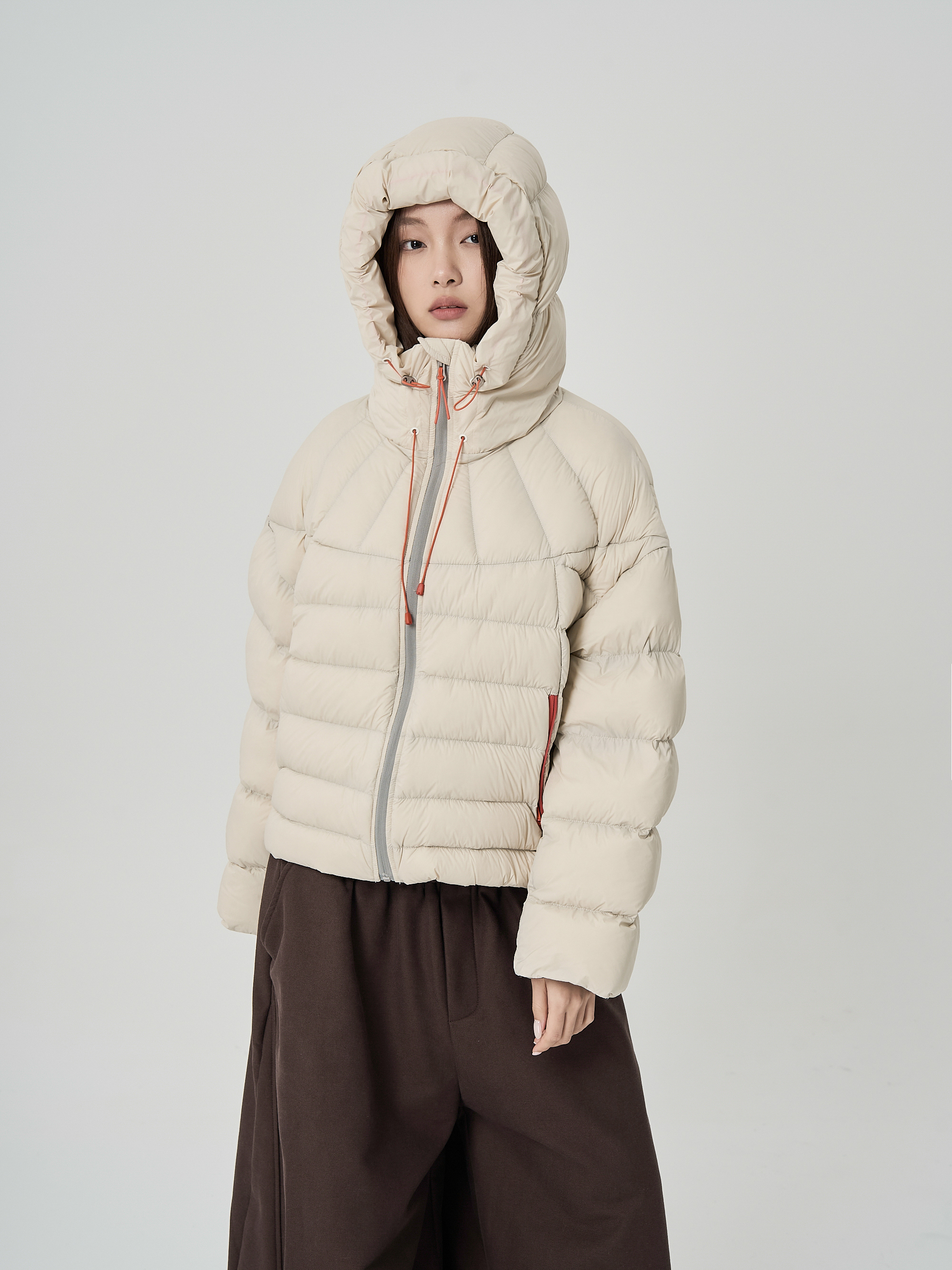 抽繩短版排骨羽絨外套-米