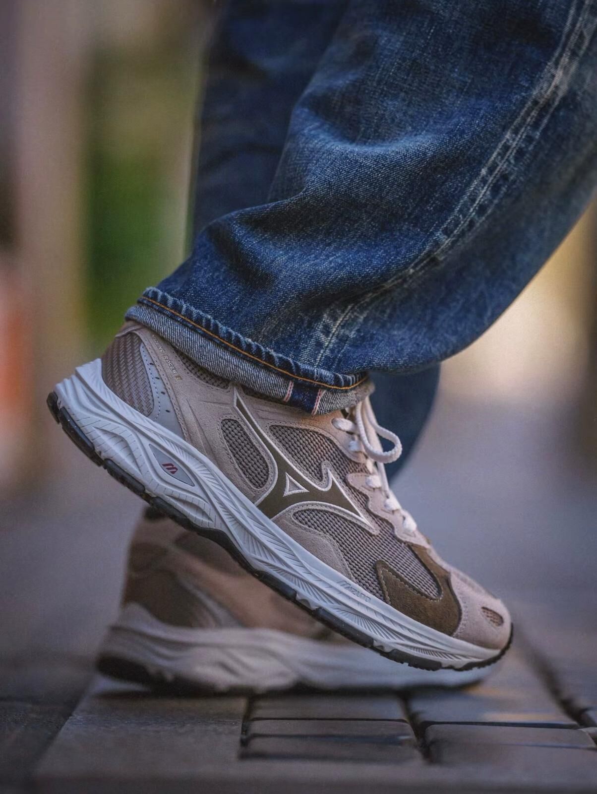 [預訂] Mizuno Racer S 青木灰