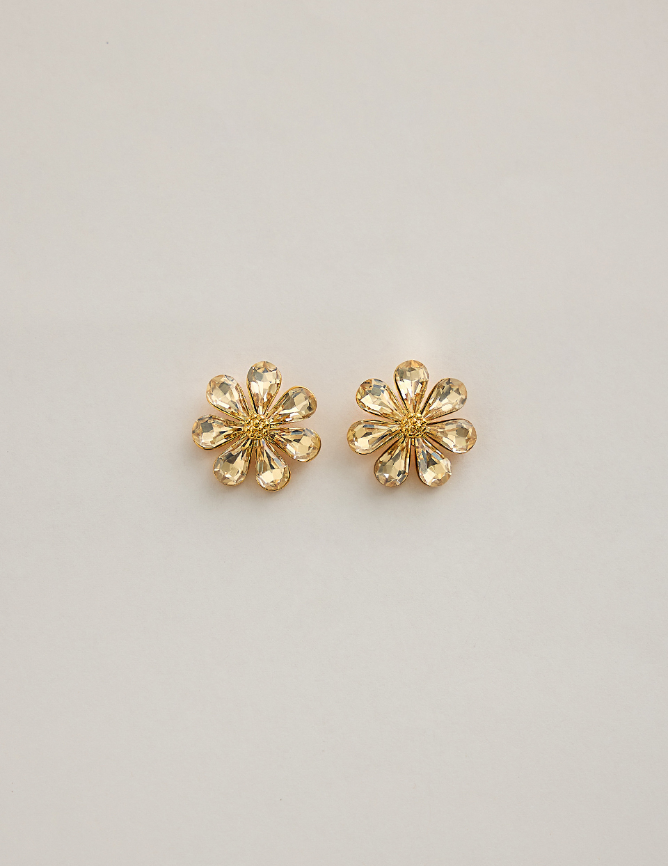 閃耀花語。針式耳環