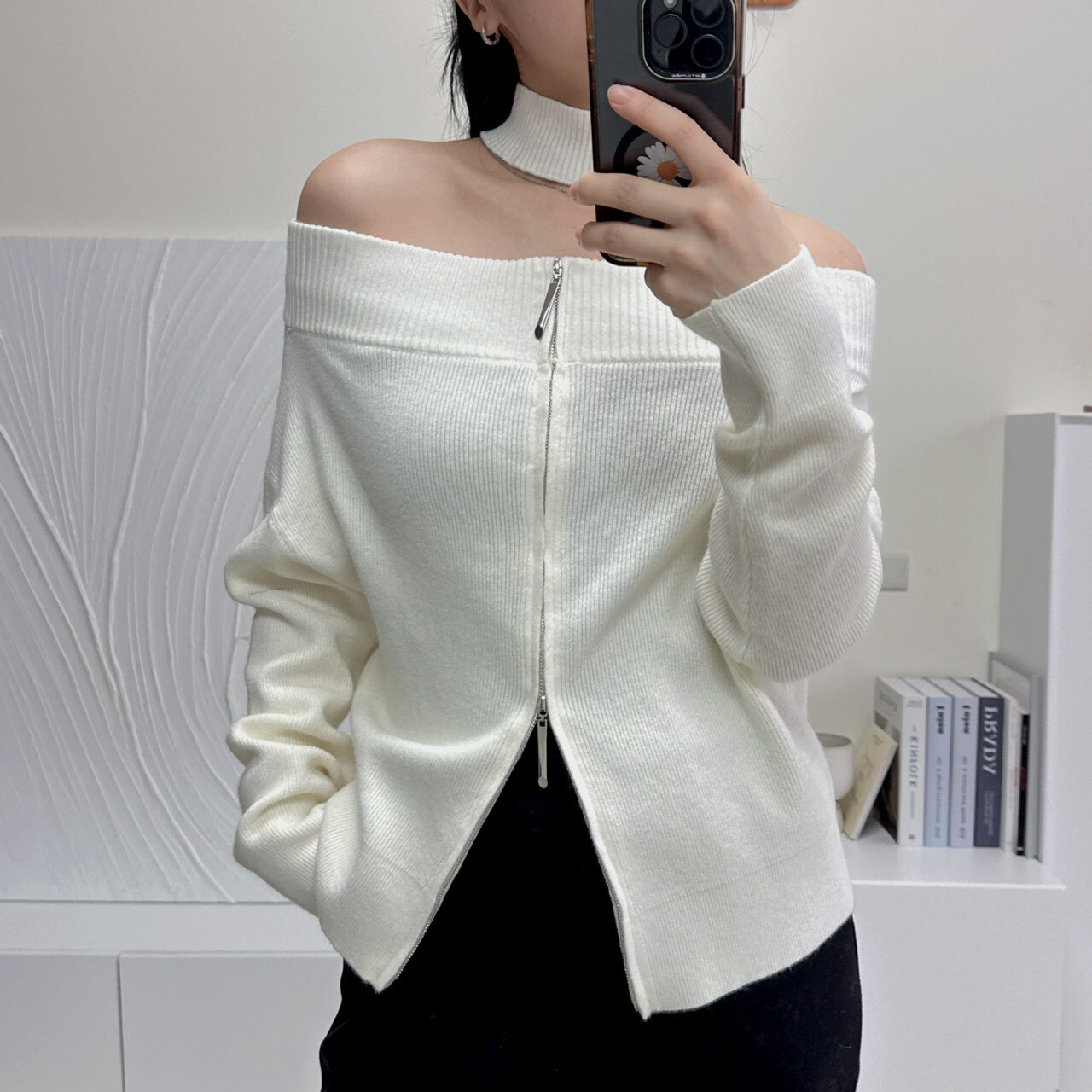 純慾小姊姊一字領兩穿針織長袖附圍脖（現貨）