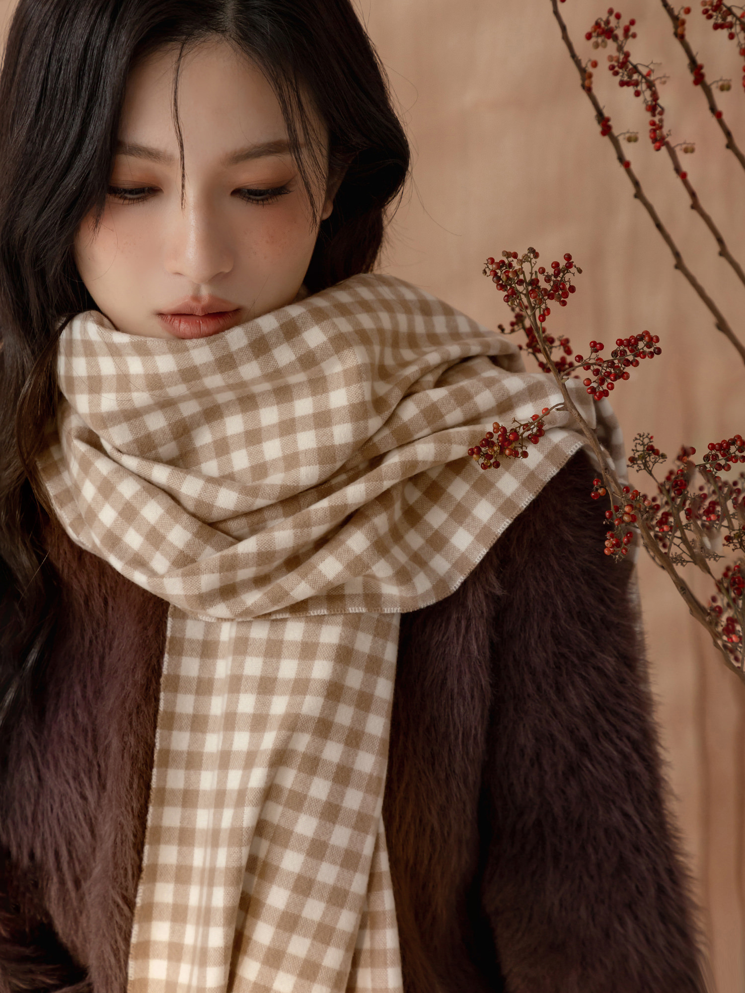 寂寞濃湯。MUCHAT手作刺繡星芒格紋圍巾 (卡其)