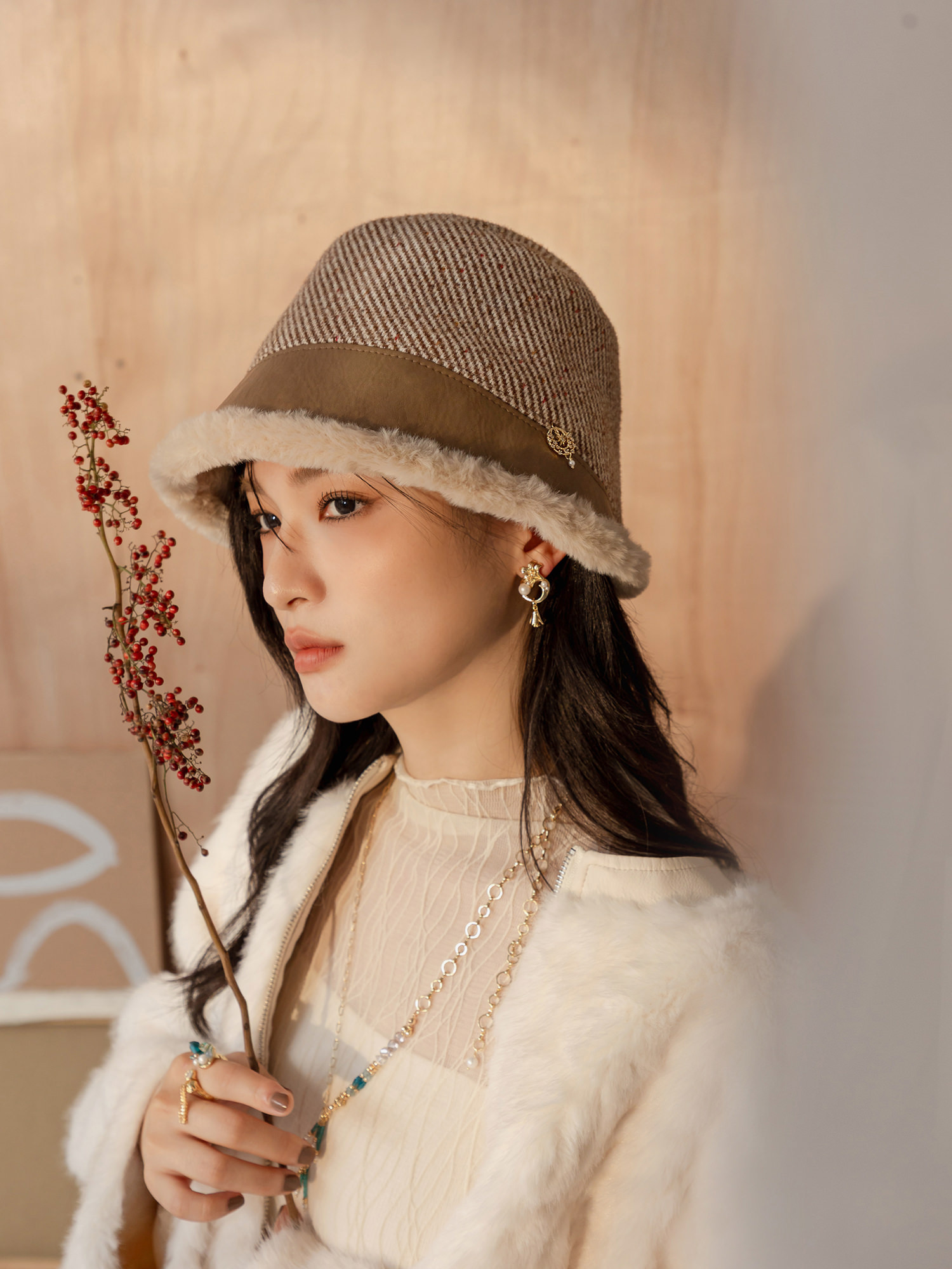 北方小鎮。MUCHAT手作星芒皮革毛呢漁夫帽 (可可)