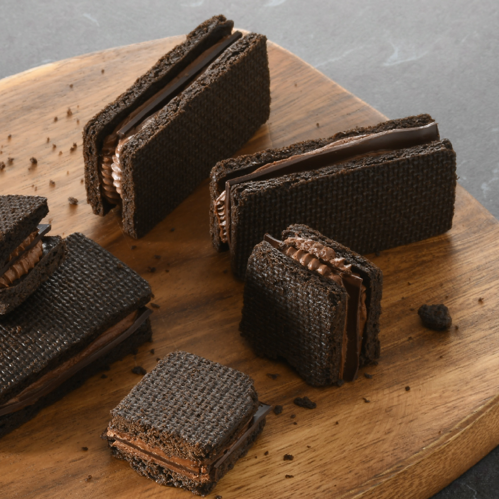 73%黑巧藏心莎布蕾禮盒(5入)【常溫宅配】