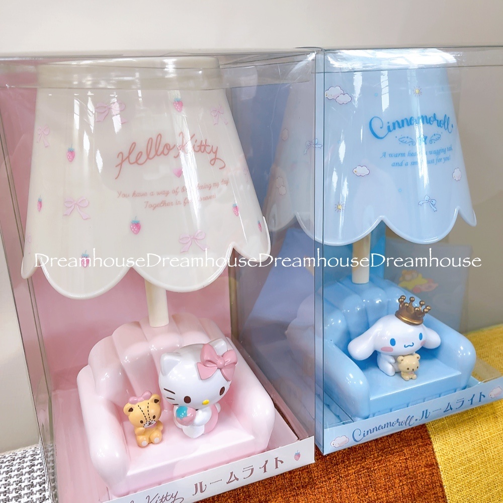 日本限定 三麗鷗 凱蒂貓 kitty 大耳狗 沙發造型 檯燈 小夜燈 室內燈 氣氛燈 玄關燈 擺飾