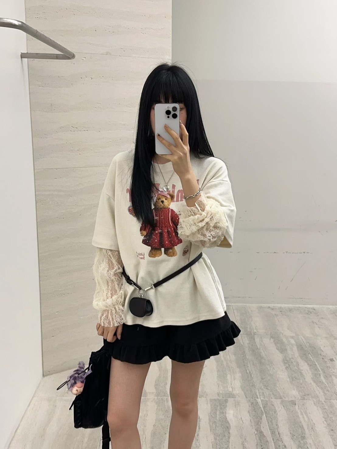 紅衣熊蕾絲袖t