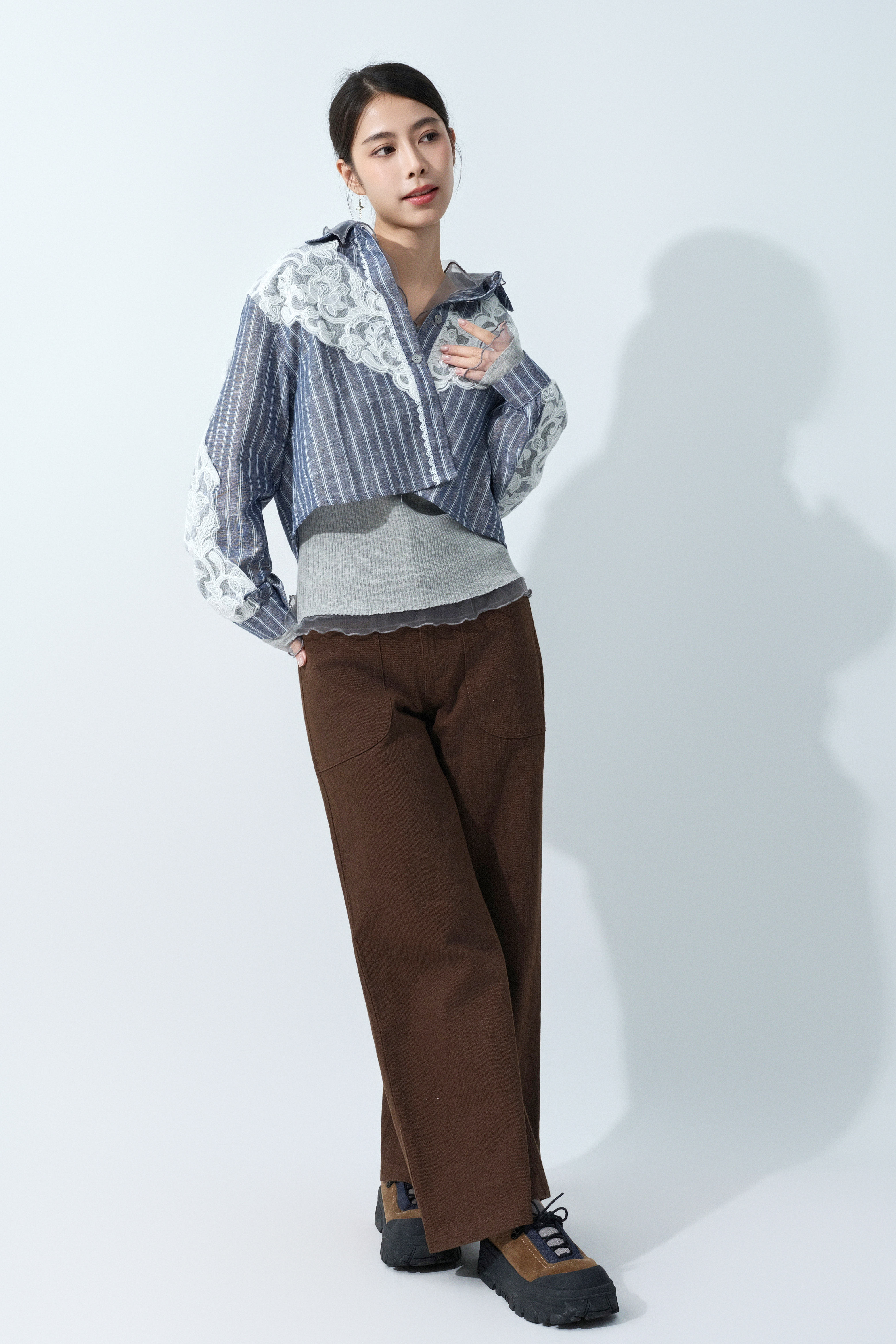 闊披邊褲頭暗直紋斜褲  (預購產品）