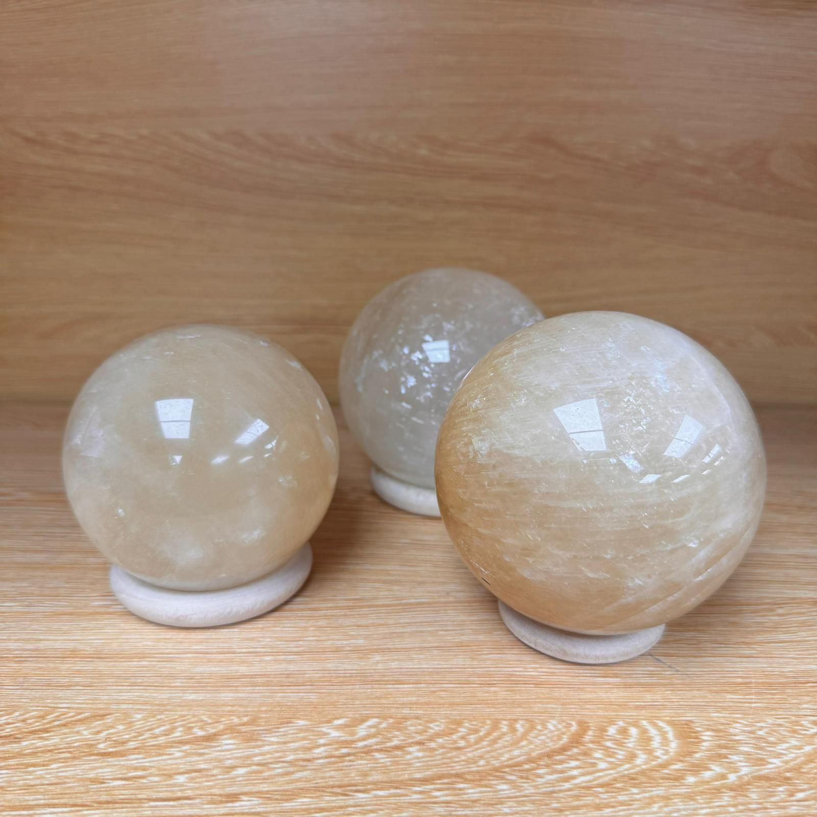 【直播】LL0106405 黃方解波（700-1000 克)