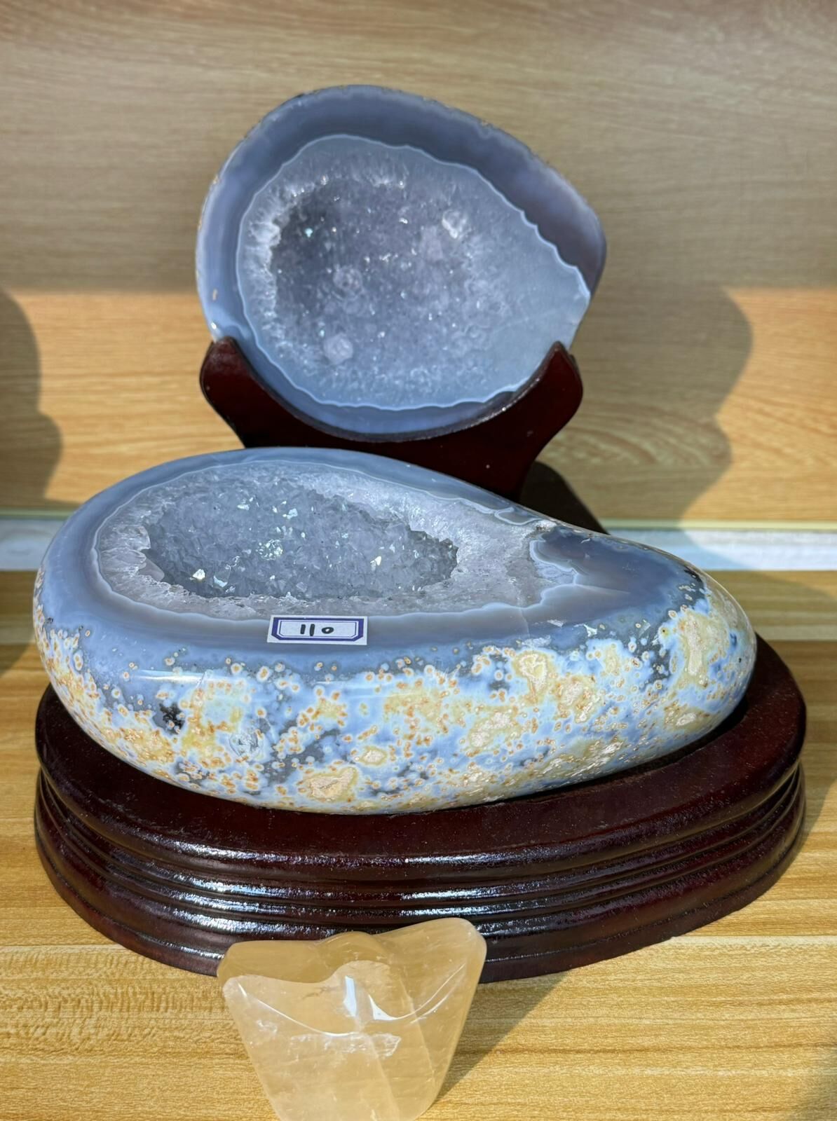 【直播】LL0106457 瑪瑙聚寶盆（大 2.5-3.5kg）連底座 送黃方解元寶一個