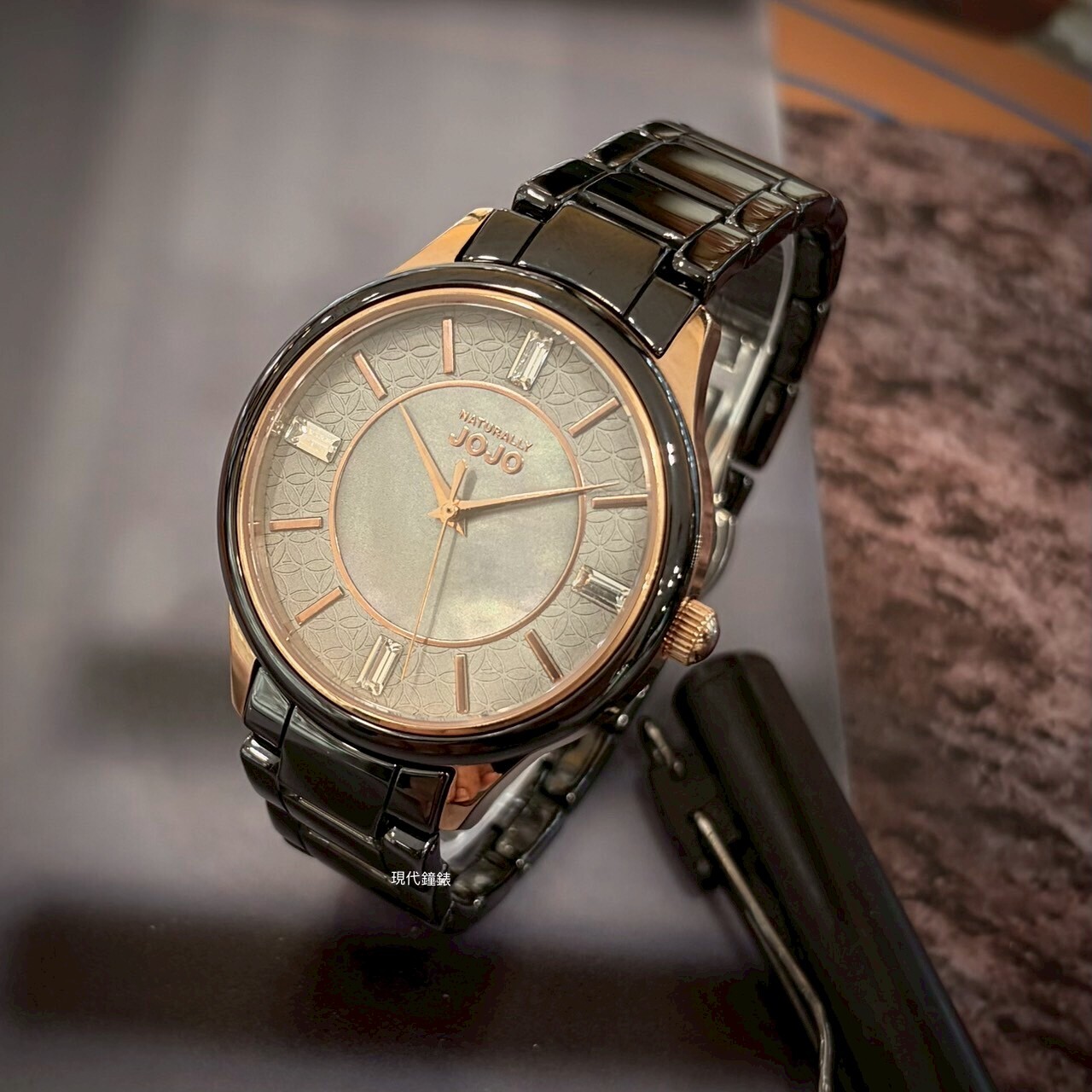 【NATURALLY JOJO】中性陶瓷錶JO96970-85F 36mm 現代鐘錶