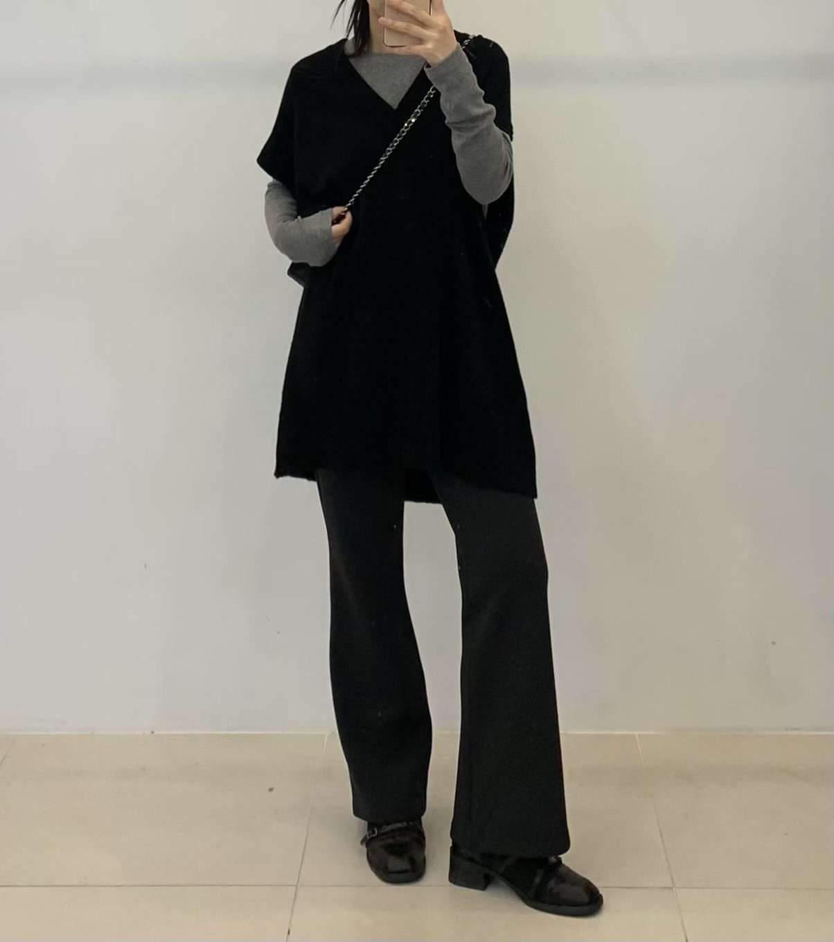 長版V領羊毛背心