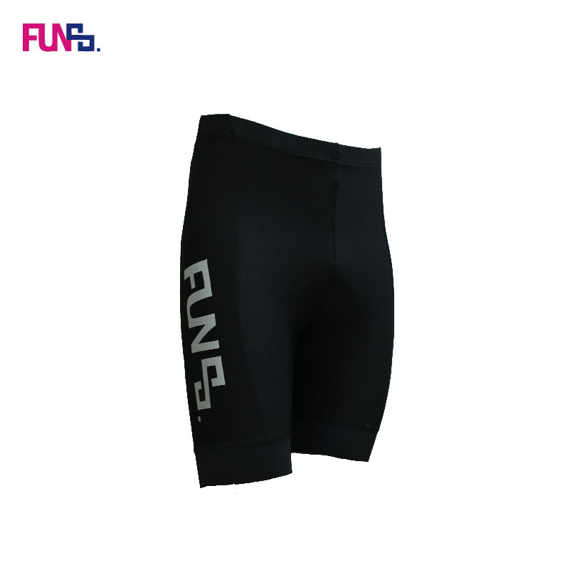 FUN8 簡約本質黑色男款短褲