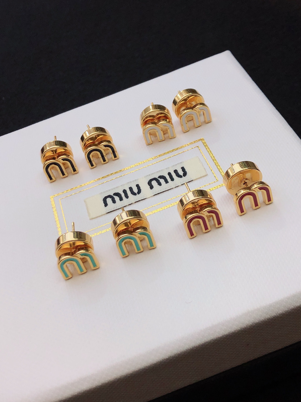 Miu Miu m字母形耳環