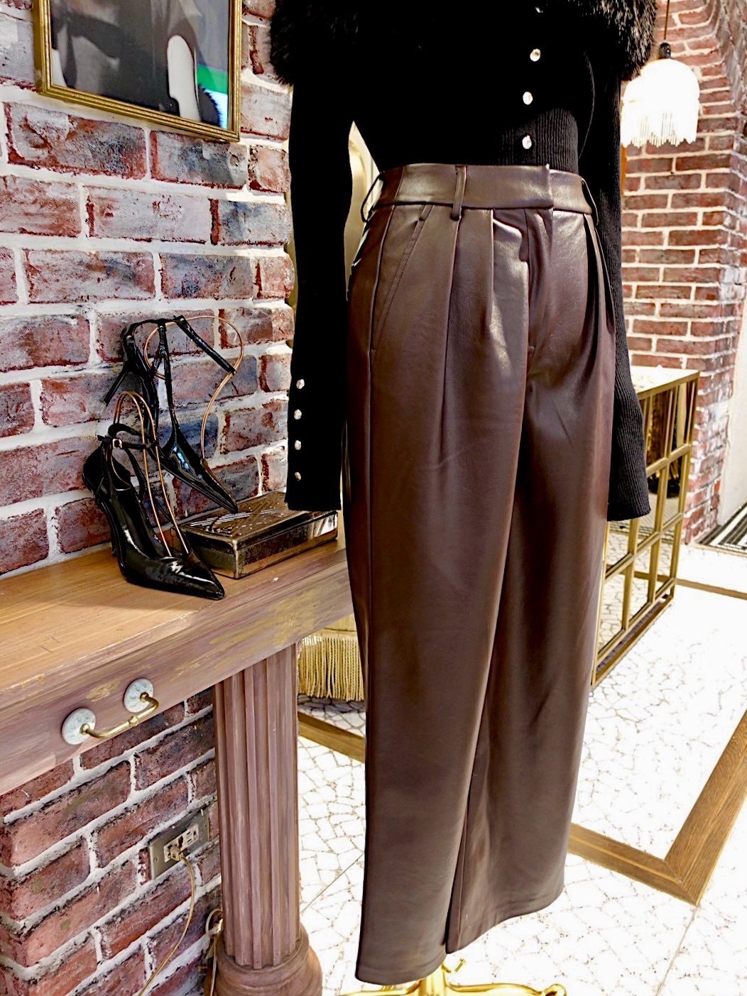 Burgundy深酒紅色 Vegan皮革長寬褲