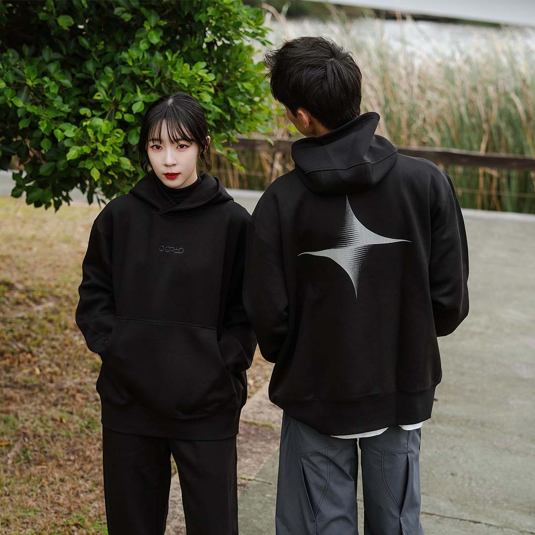 2025AW oqLiq Synergy Hoodie 幾何波形 刺繡 字體 帽T 現貨 25AT10