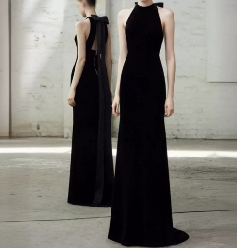 天鵝絨露背長洋裝(紅/黑)