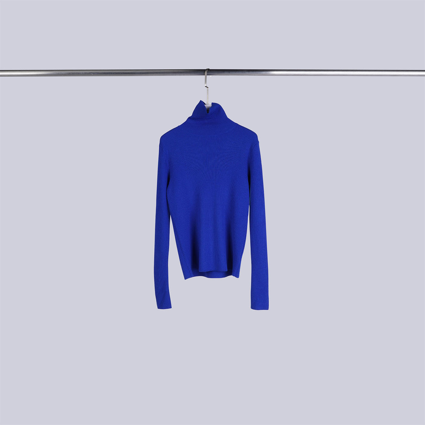 質感四釦高領上衣 | 寶藍