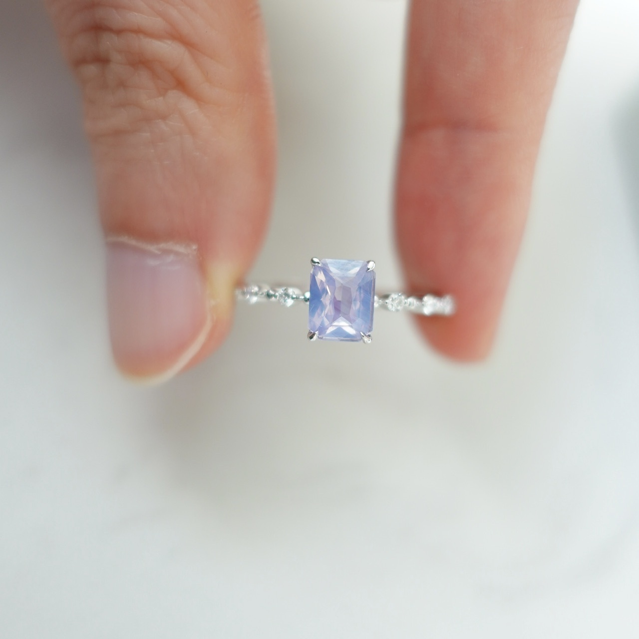 夢幻色系 - 18K金天然無燒夢幻精靈薰衣草紫藍寶石鑽石戒指 (帶證書)