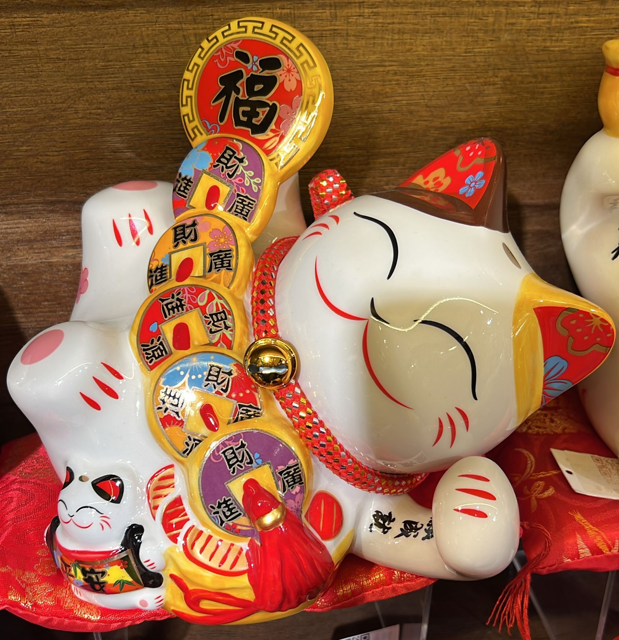 【直播】LL0106478 逍遙躺招財貓錢罌 (35820)