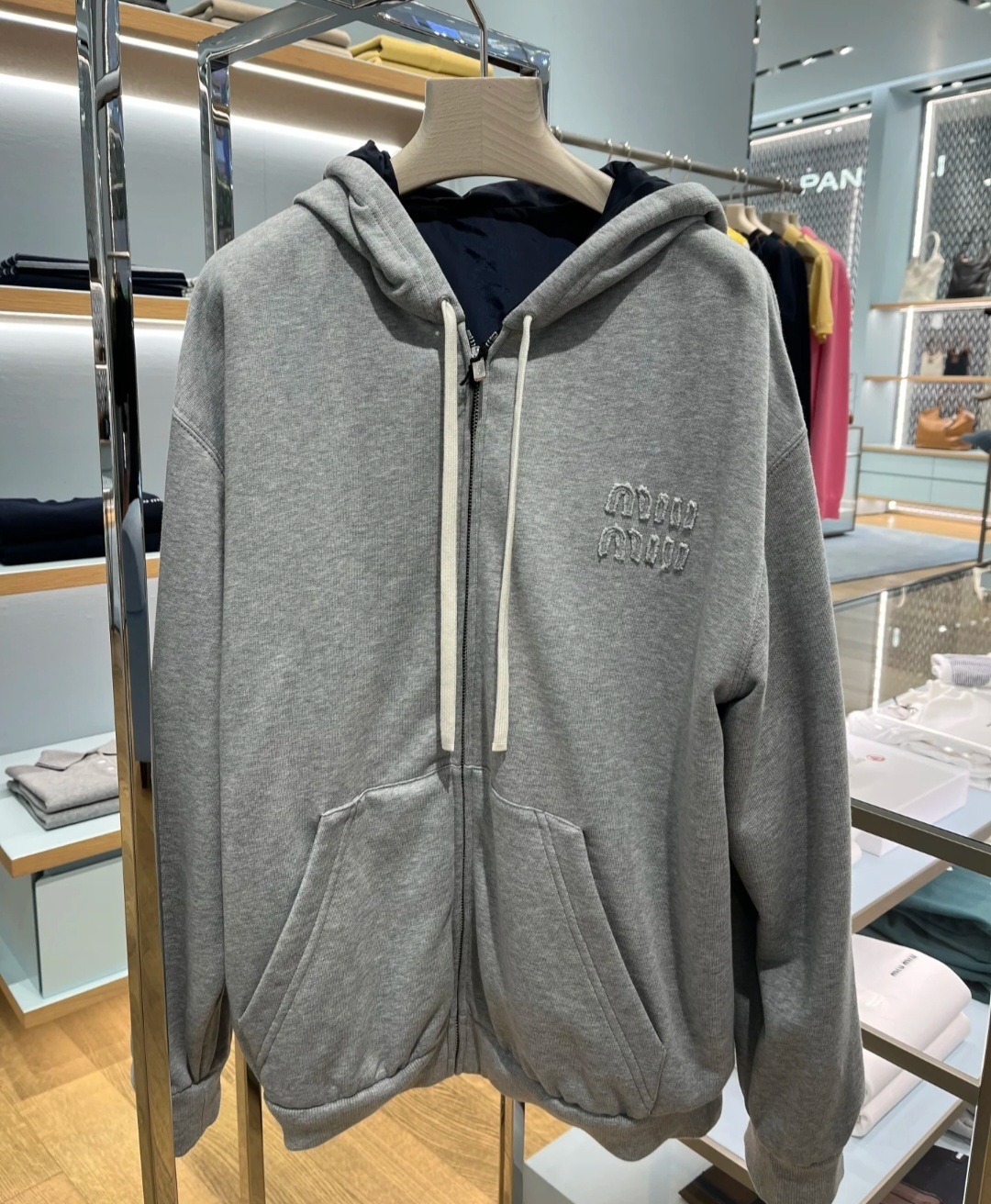 Miu Miu 灰色併深藍 拉鏈外套