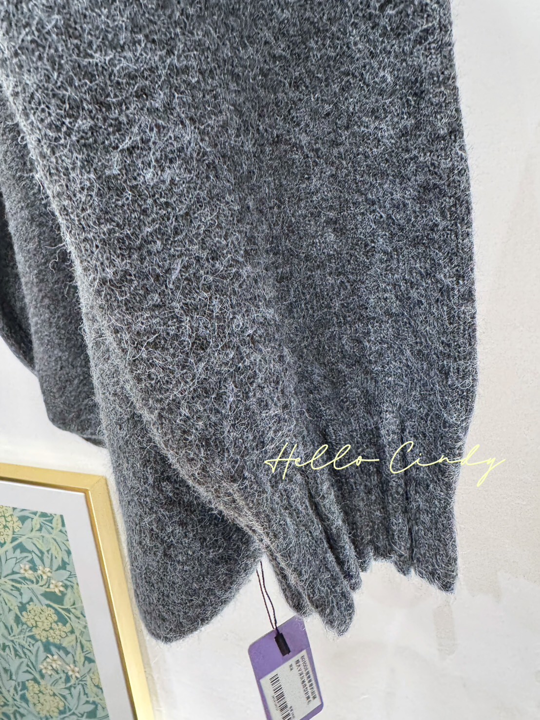 B01008簡簡單單的超顯瘦大V深灰袖造型針織毛衣