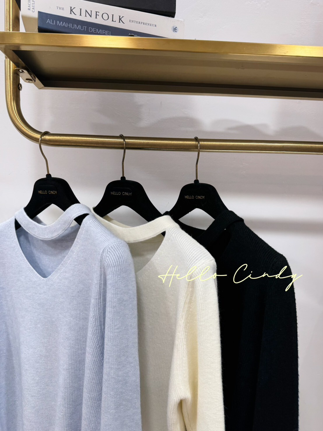 B01004 甜美又性感的小縷空針織上衣