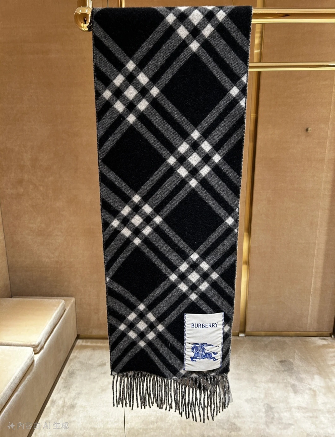 BBR 經典黑色格仔 圍巾 有流蘇款