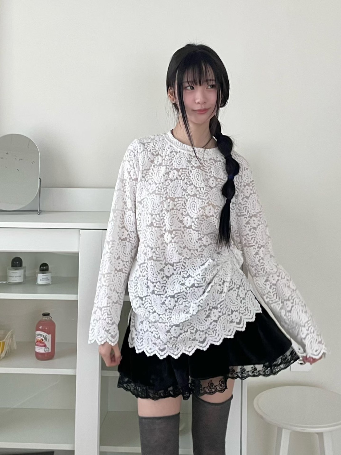 玫瑰透膚蕾絲內搭長袖上衣