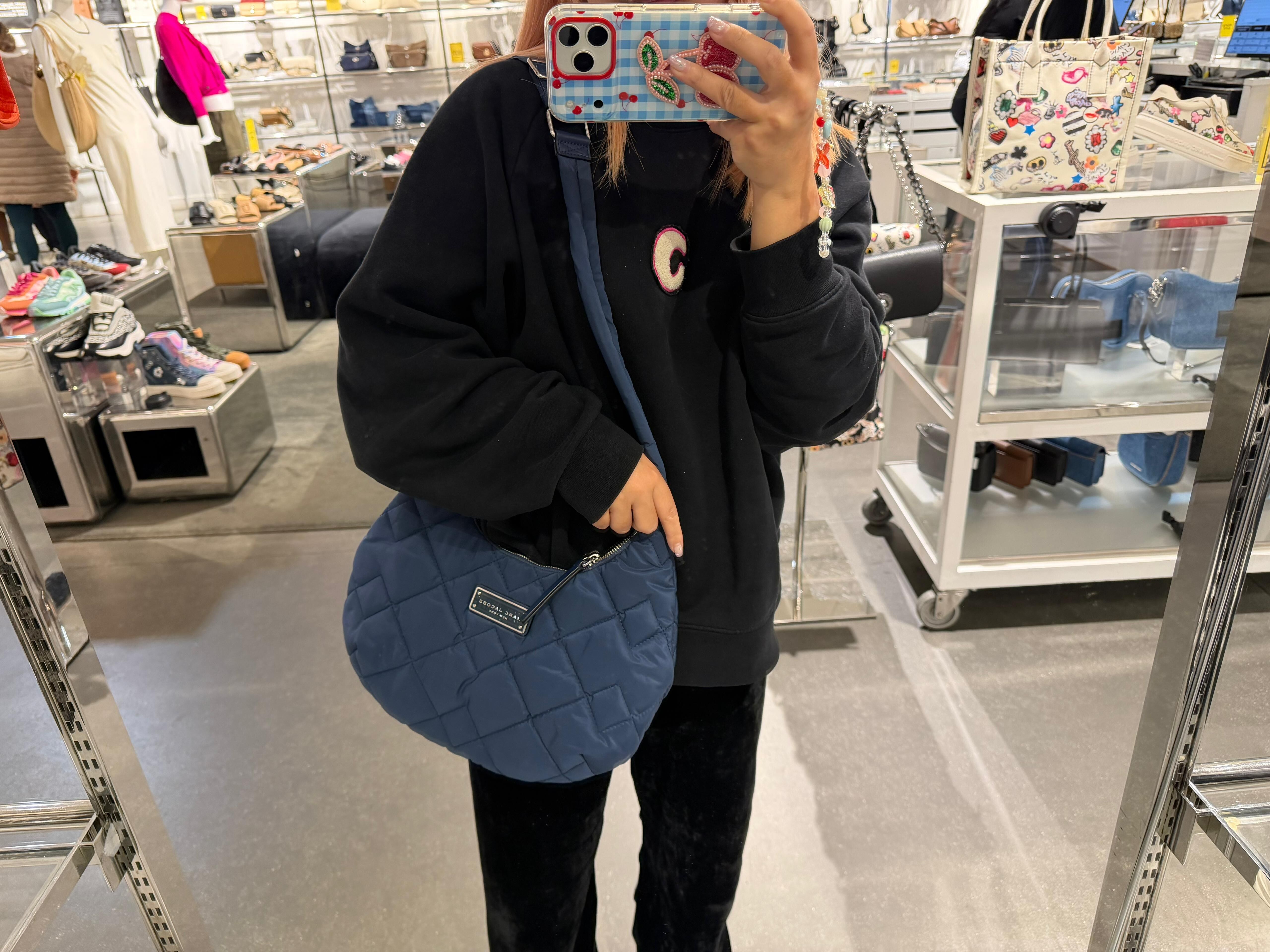 【直播】Marc Jacobs LL102254 半月包