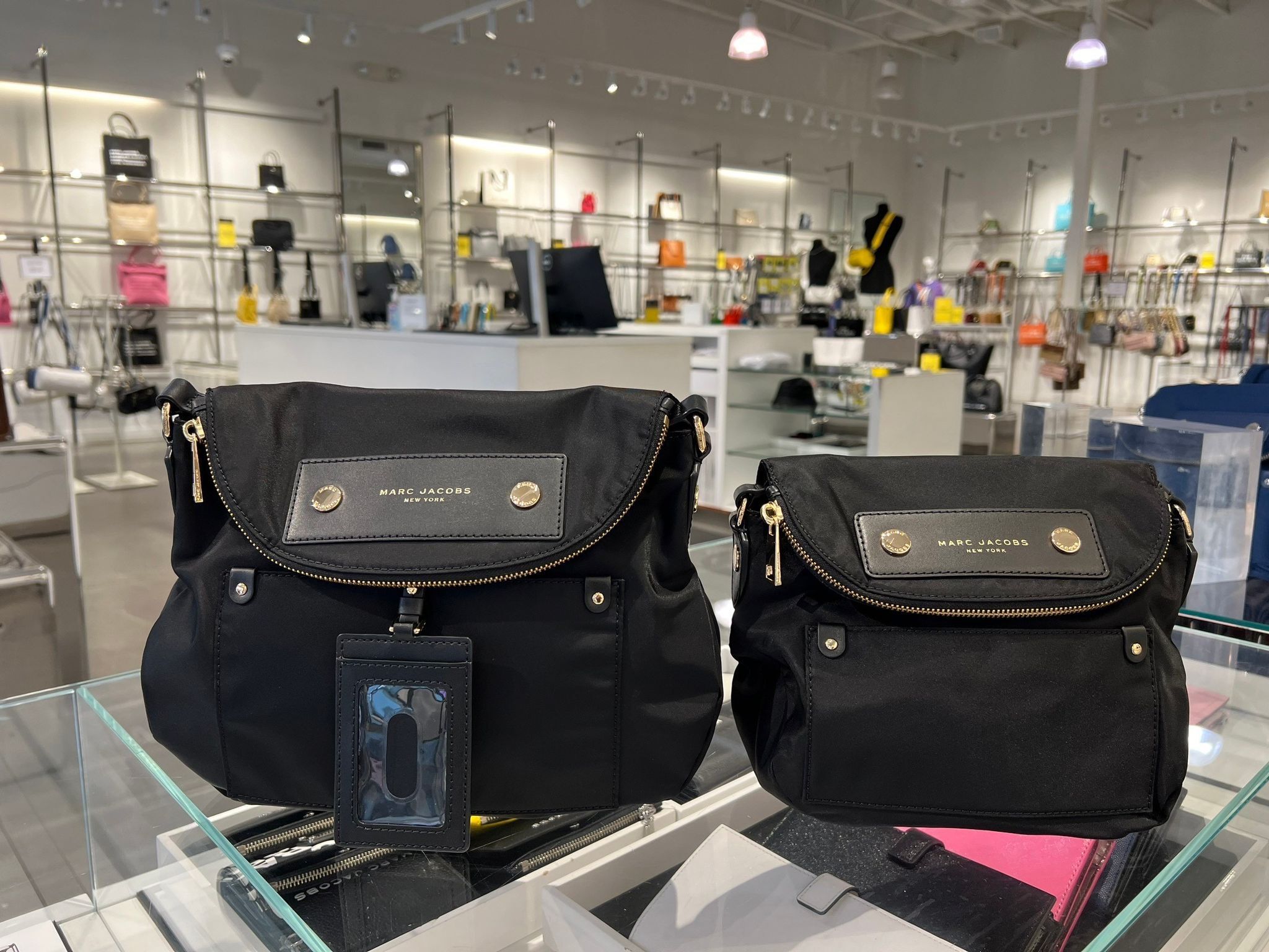 【預購】Marc Jacobs H010652 斜咩袋