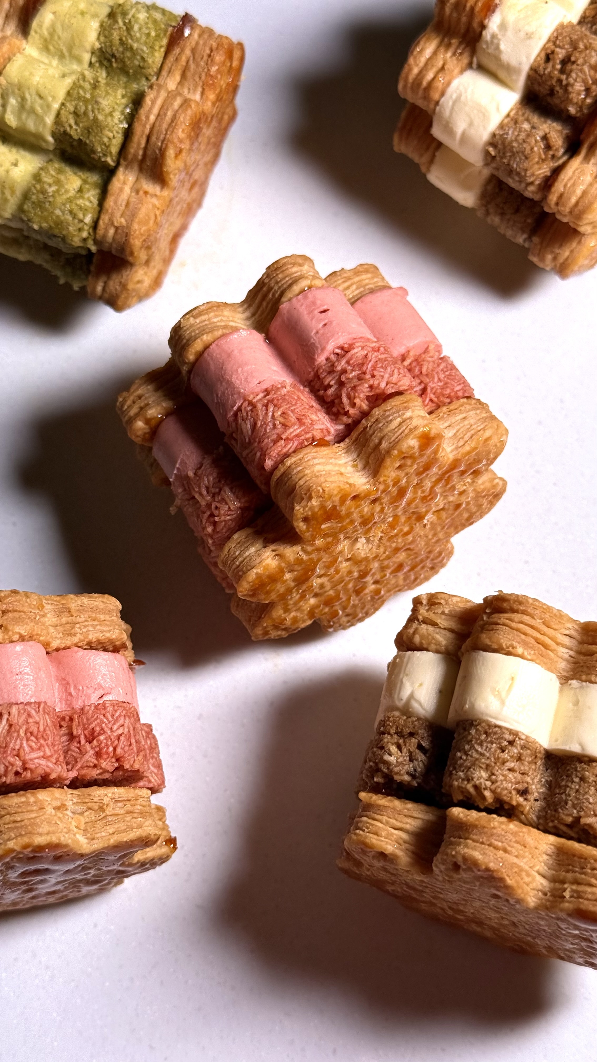 「層層花開・杜拜小花酥馬年禮盒（6入）」