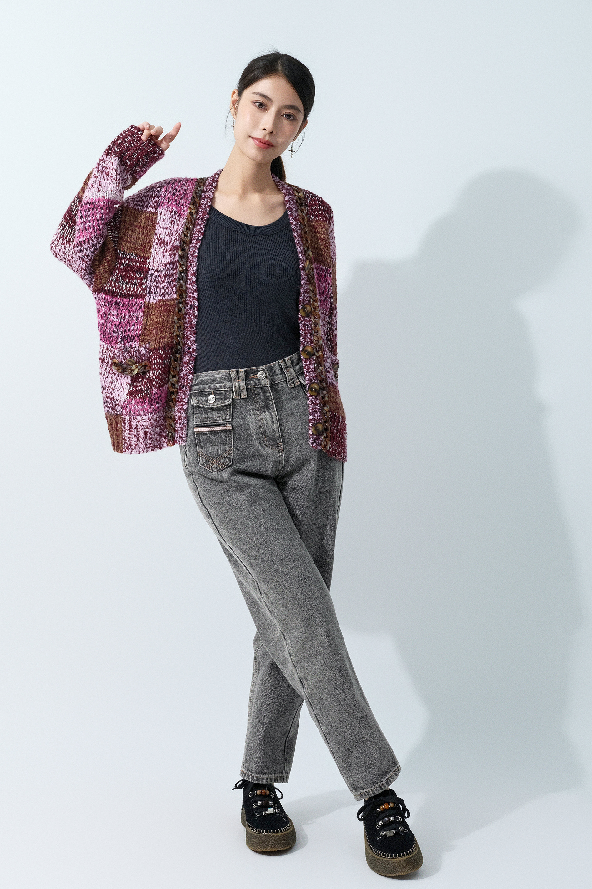 玳瑁鎖鏈邊格紋織花cardigan (預購產品）