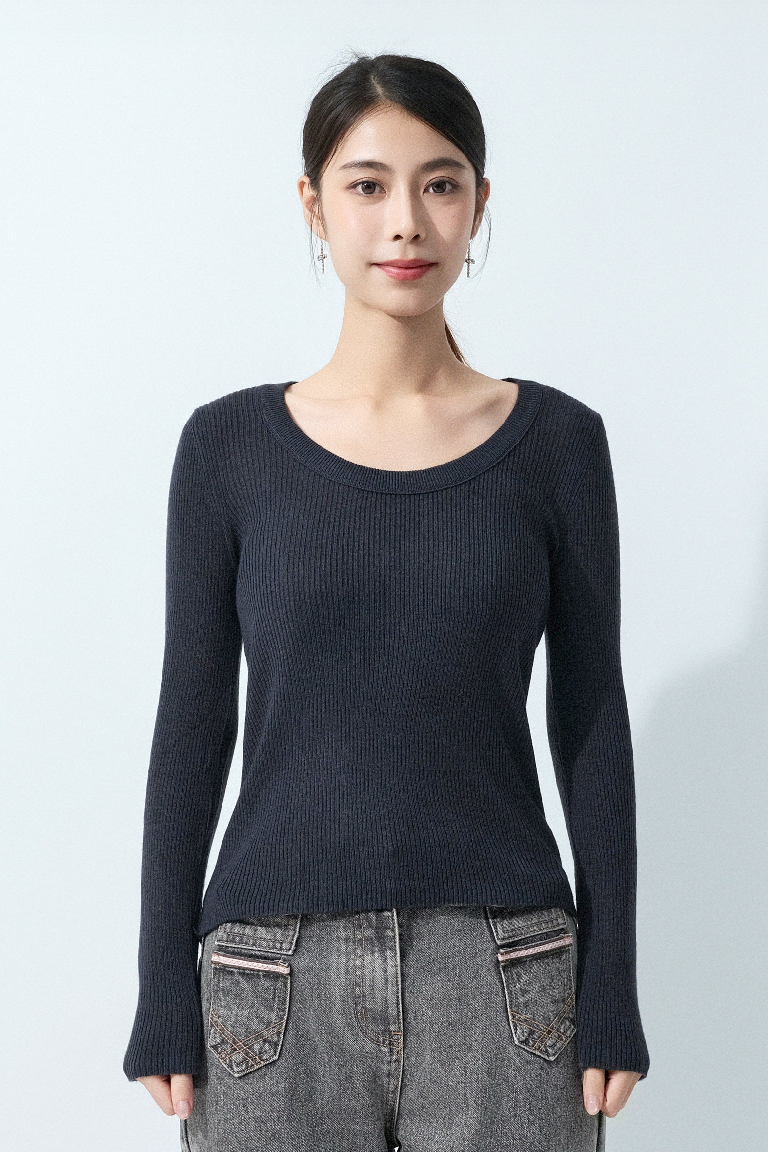 幼坑紋大圓領針織上衣（預購產品）