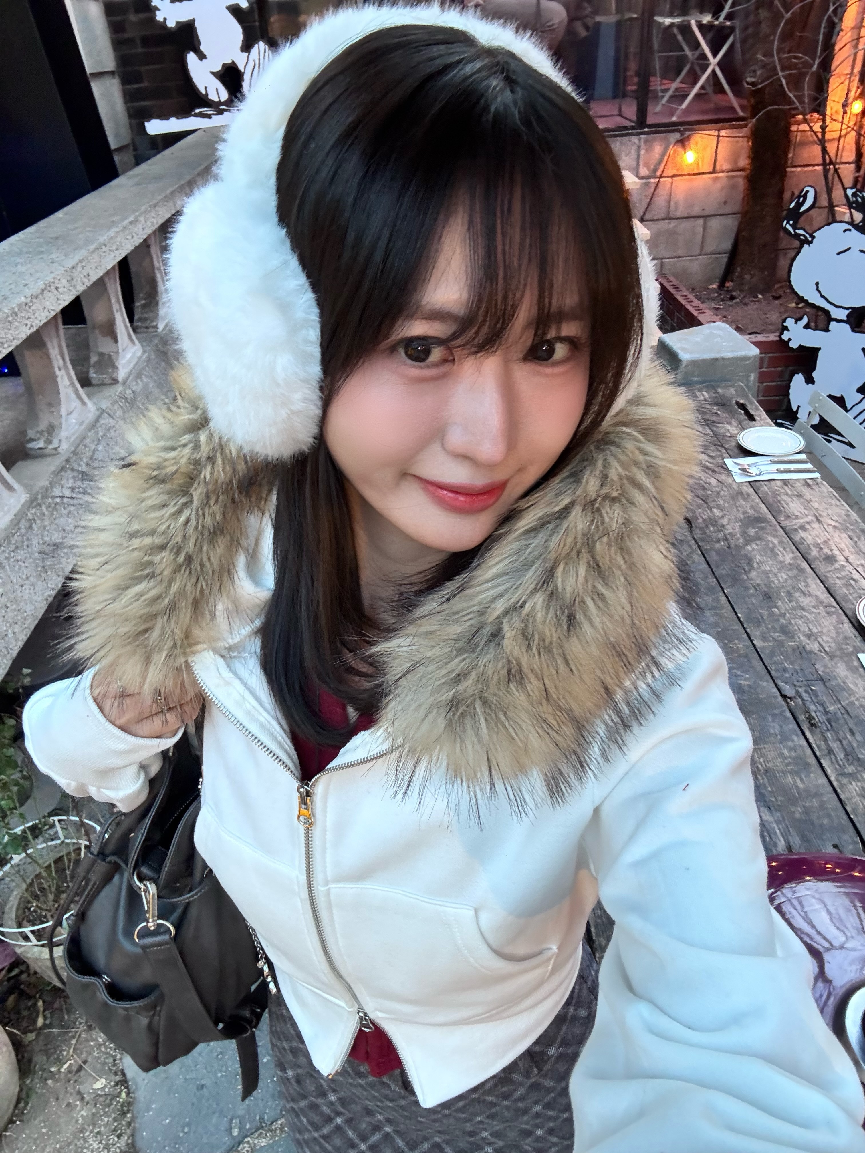 (訂購)必買!修身毛毛外套上衣 T0122(白/灰/黑)