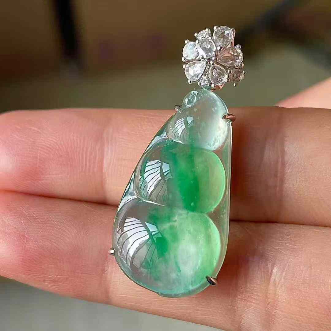 翡翠高冰飄綠花福豆,天然翡翠A玉, 緬甸玉, Jade, Jadeite