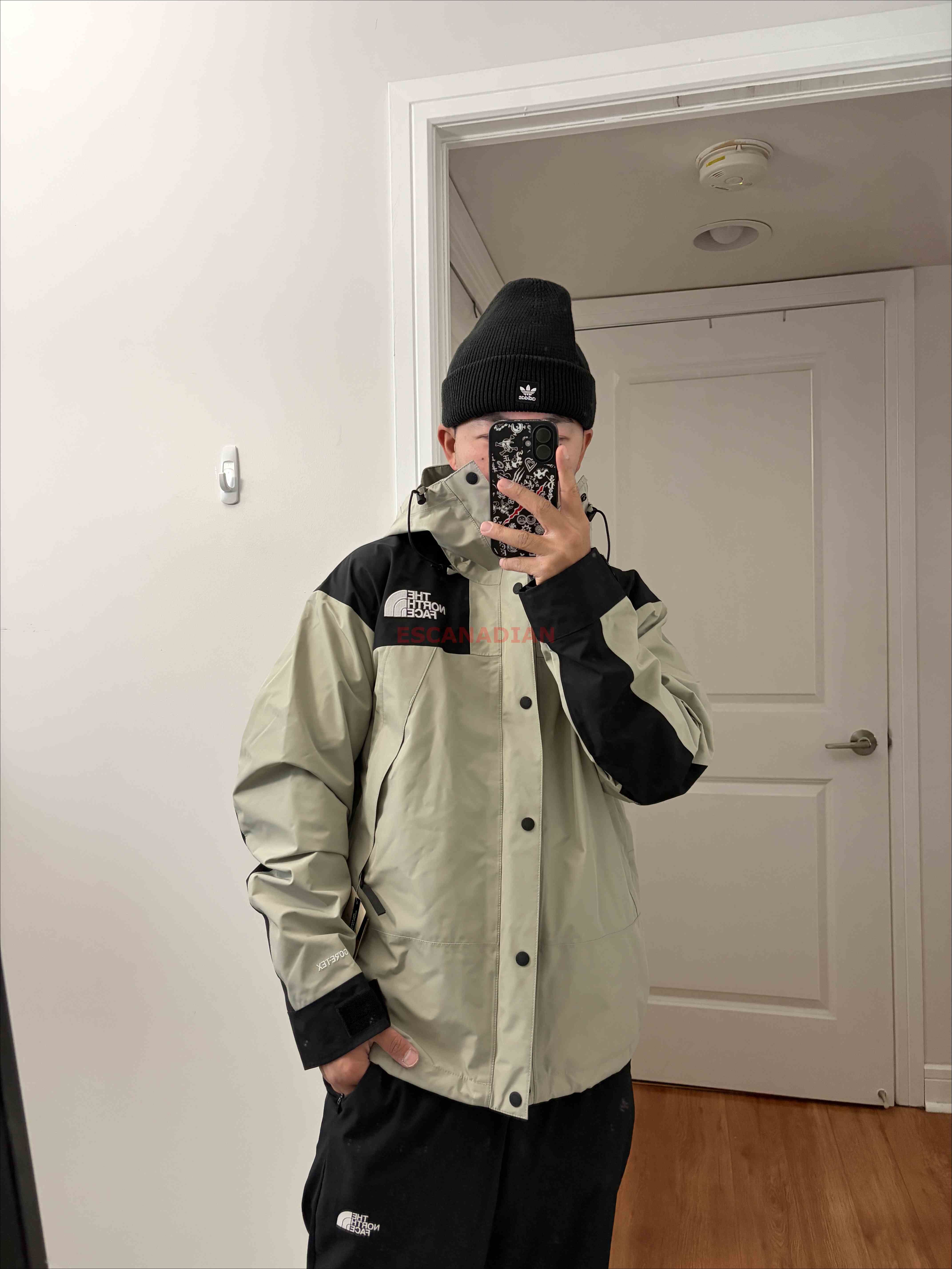 THE NORTH FACE 男大人 GORE-TEX系列 字樣標誌 防水 防風 硬挺 外套 (可當三合一外套)