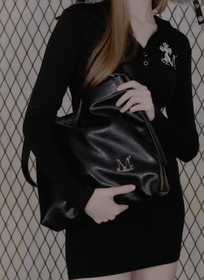 【直播】MUCENT LL010704 ECLAT METAL LOGO 斜背包