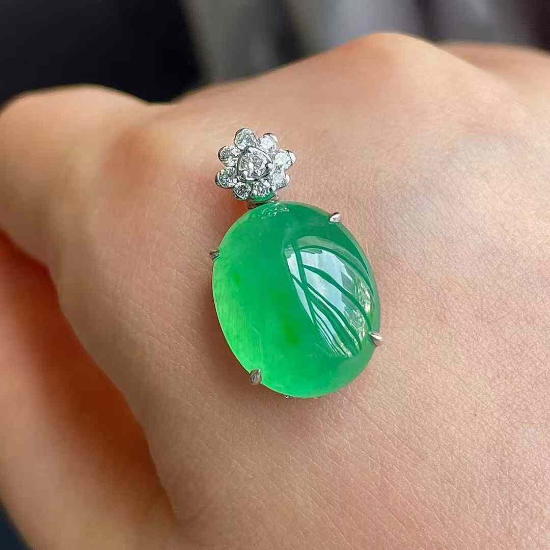 12265556 翡翠高冰陽綠鴿子蛋吊墜