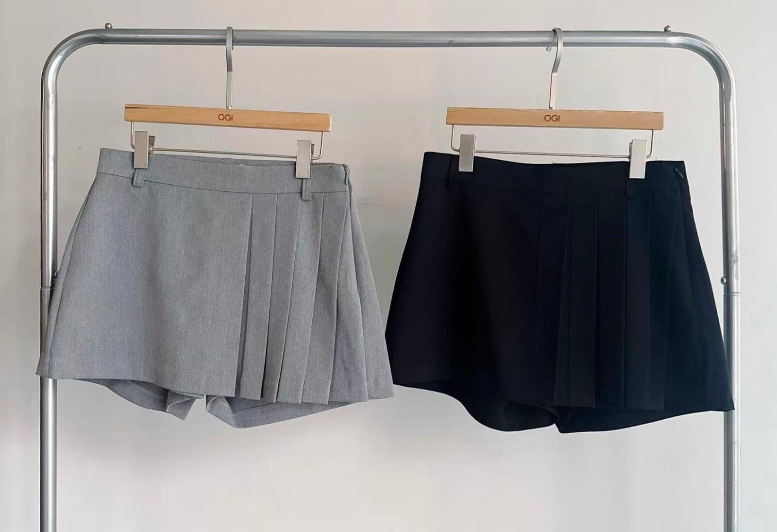 OG5403 拼百褶短裙褲