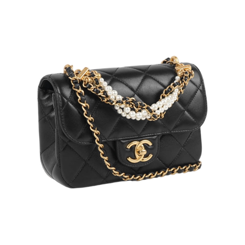 【CHANEL】26C 珍珠鍊手提/斜背二用迷你口蓋包(黑色)