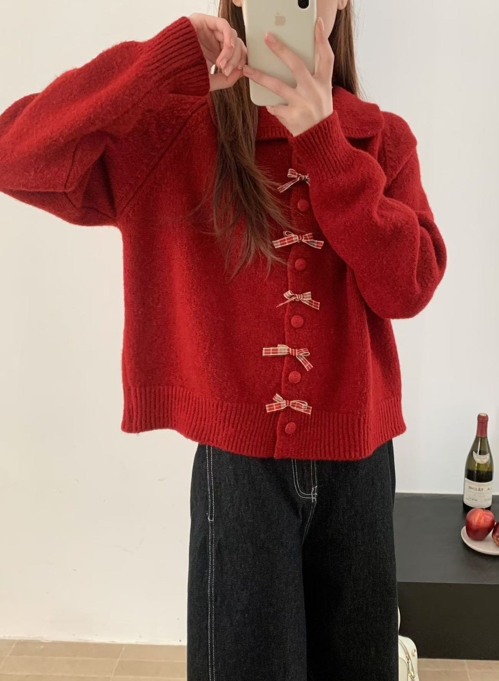 翻領蝴蝶結包釦毛衣