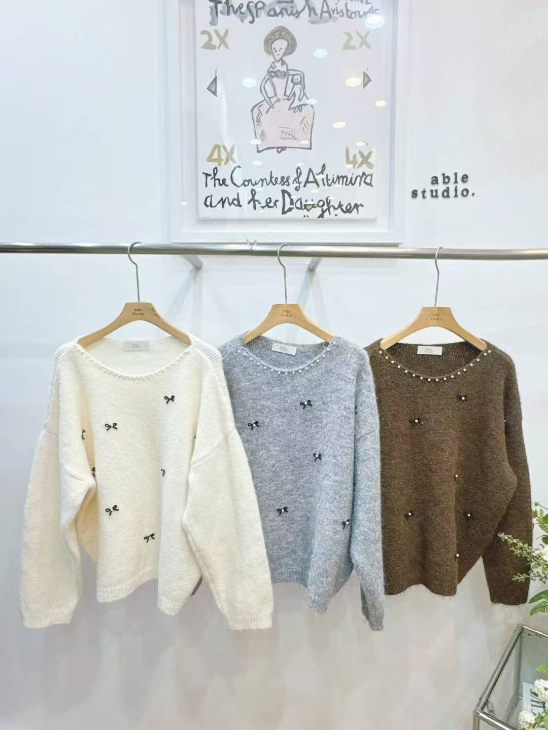 AS5413 珍珠領口縫邊蝴蝶結長袖