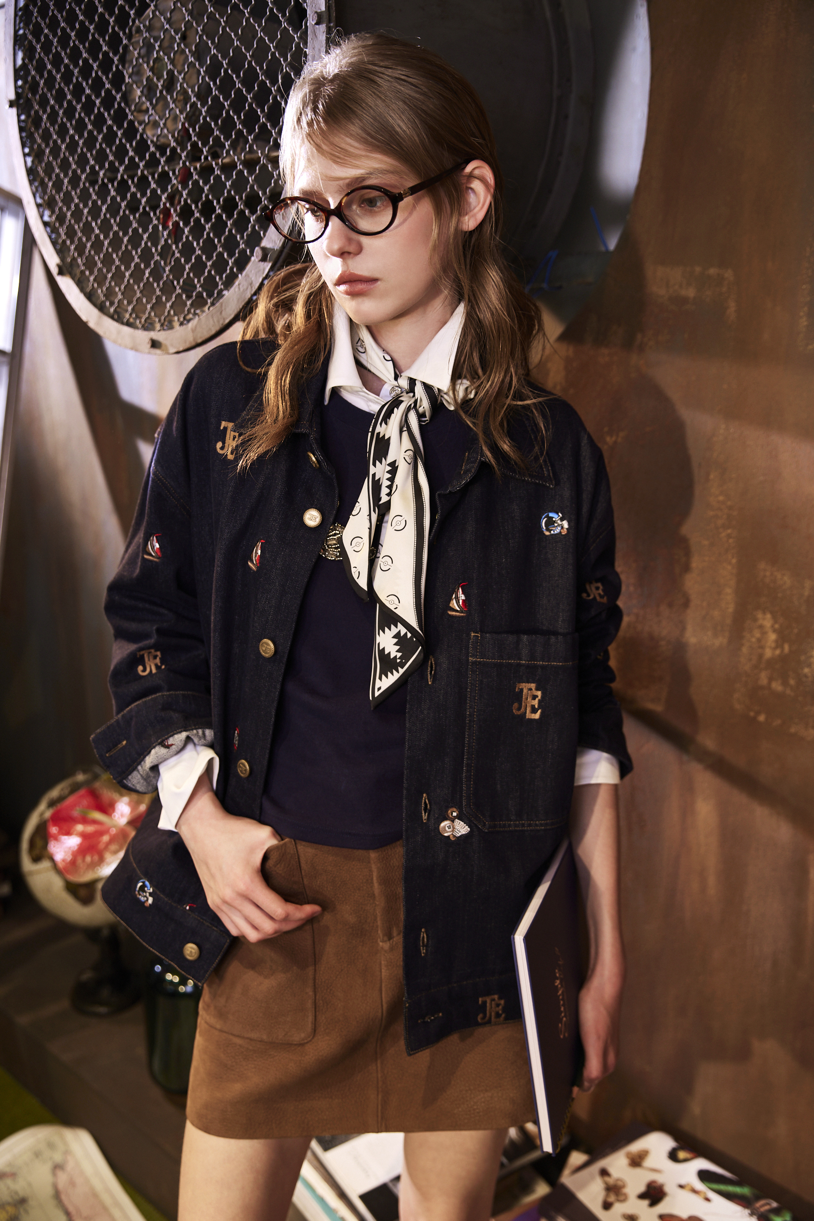 BE15352D1 JE Travel Icons 丹寧外套