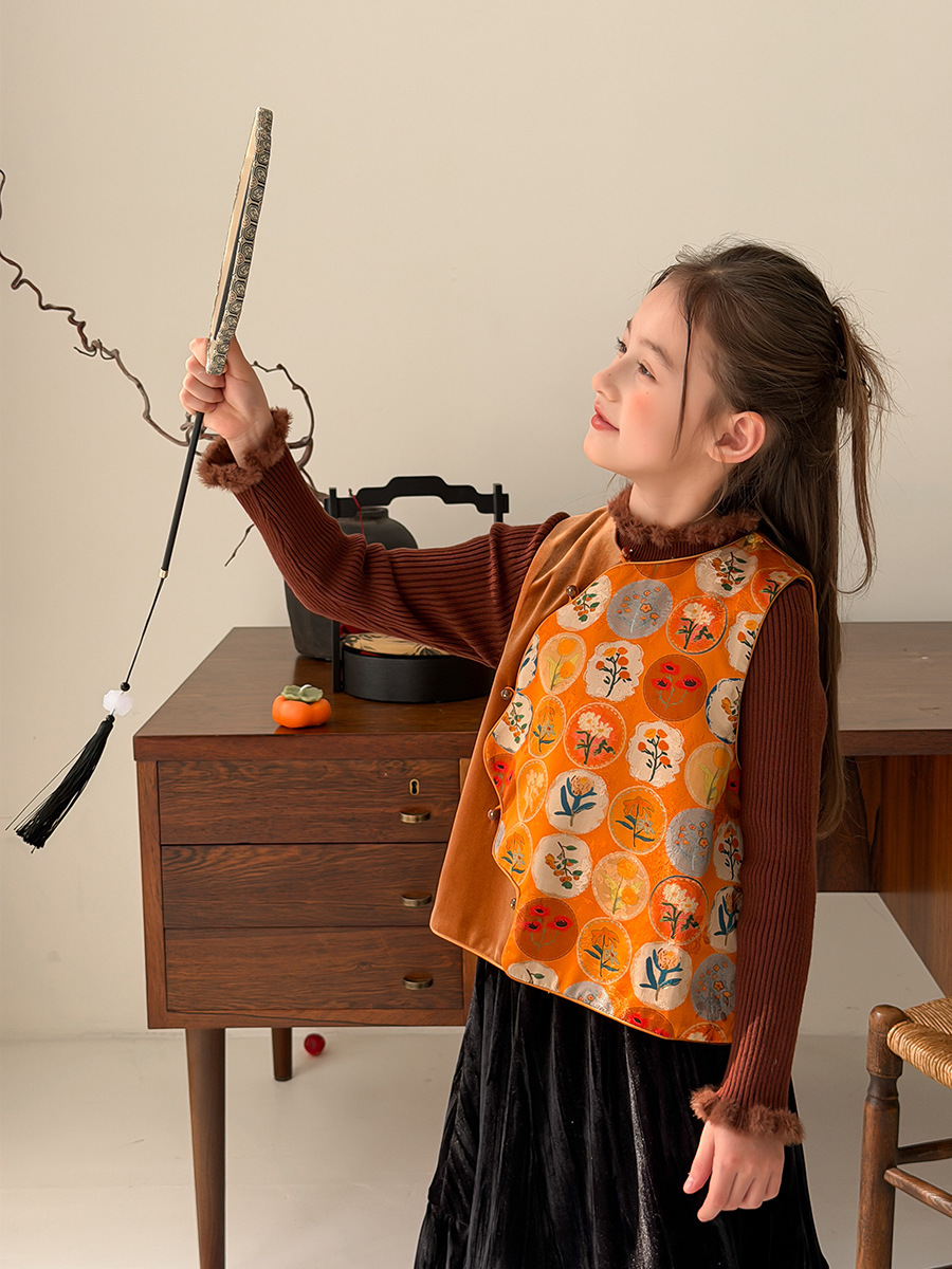 繁花緞面不規則開口背心(90-170)