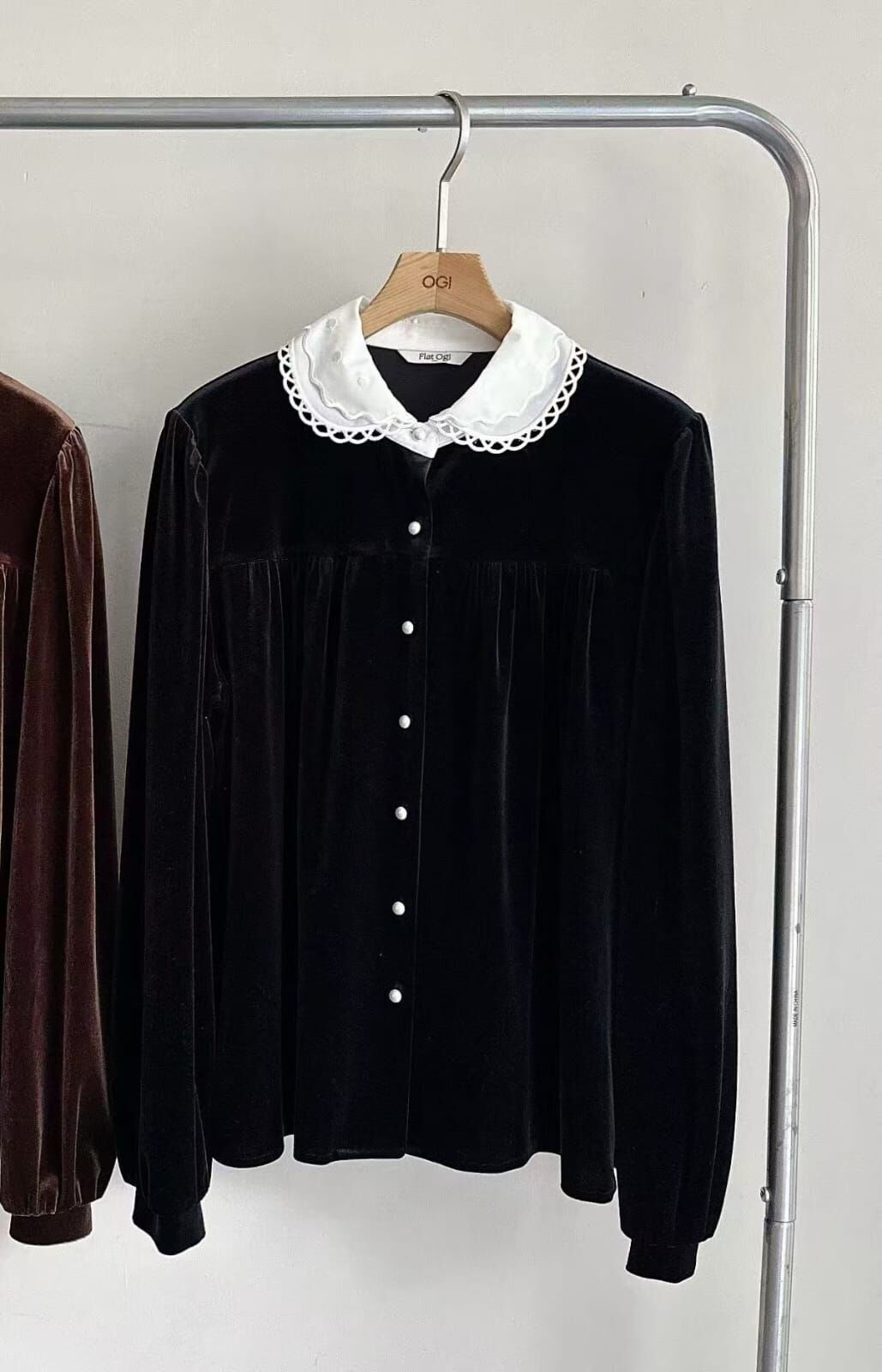OG5435 拼接領珍珠絲絨恤衫